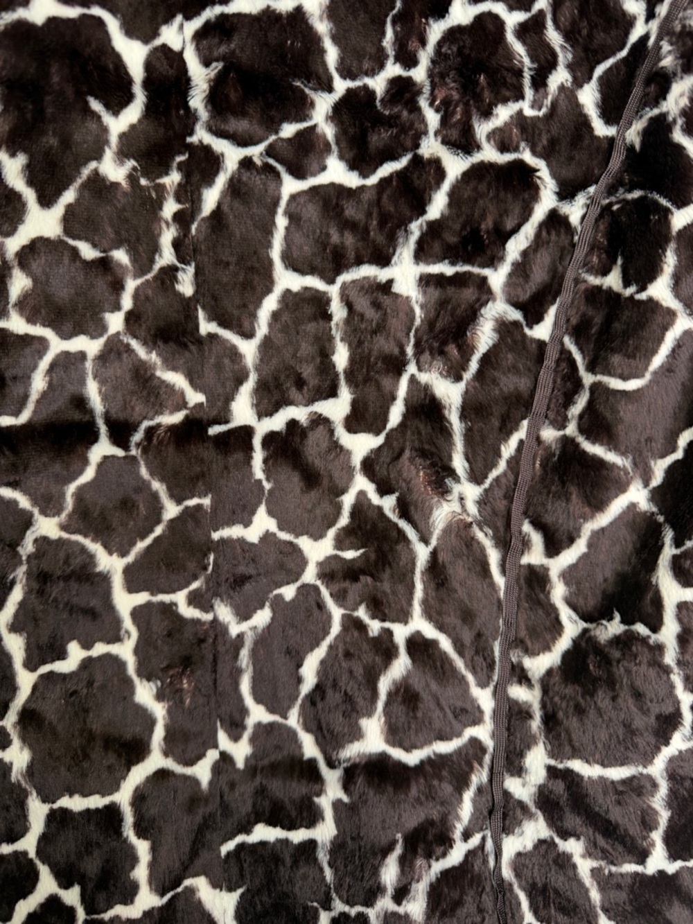 Y2K Women’s Giraffe-Printed Short Hair Fitted Blazer Coat - Picture 6 of 7